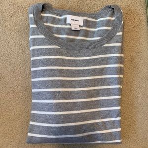 Old Navy women’s sweater
